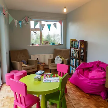 Holiday home Cappamore House, Located Right On The Greenway. *