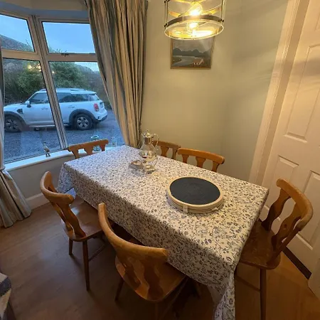 Holiday home Cappamore House, Located Right On The Greenway.